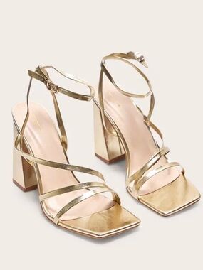 PTL PrettyLittleThing Wide Fit GOLD SQUARE TOE STRAPPY BLOCK HEEL Sandals Size 7